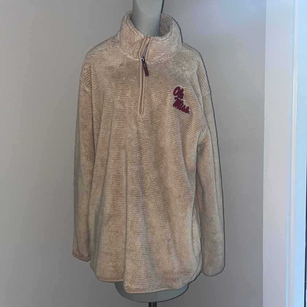 Ole Miss Pullover